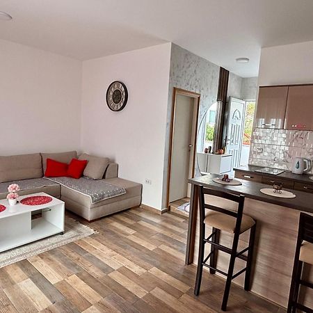 Apartmani Jovan Ulcinj Buitenkant foto