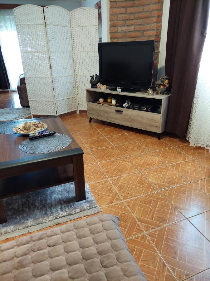 Apartmani Jovan Ulcinj Buitenkant foto