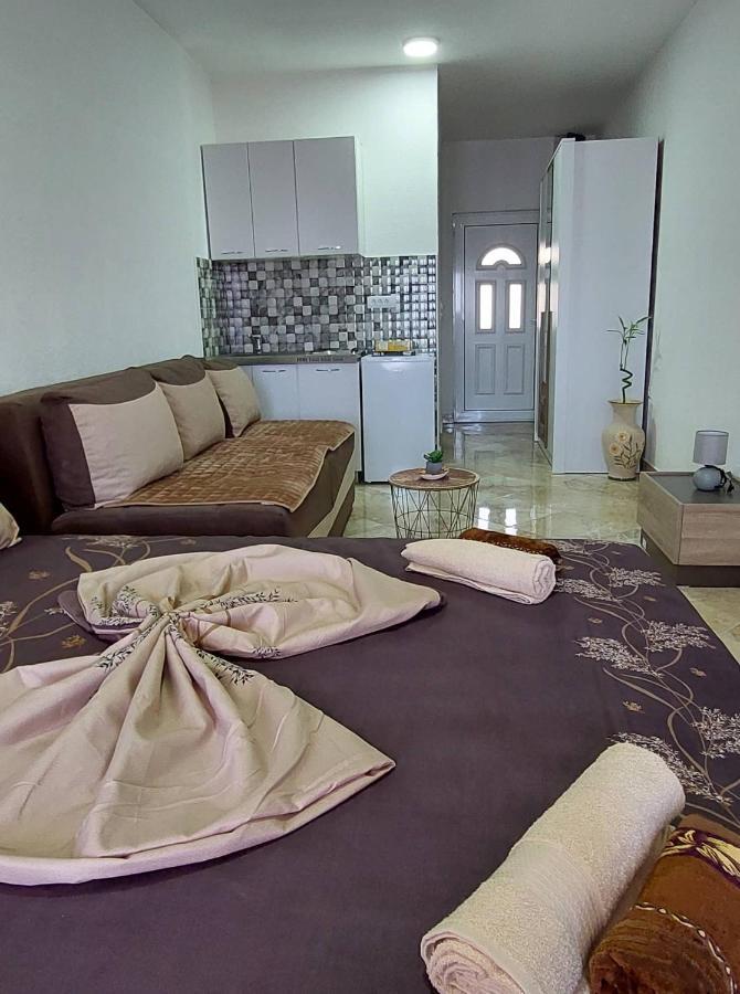 Apartmani Jovan Ulcinj Buitenkant foto