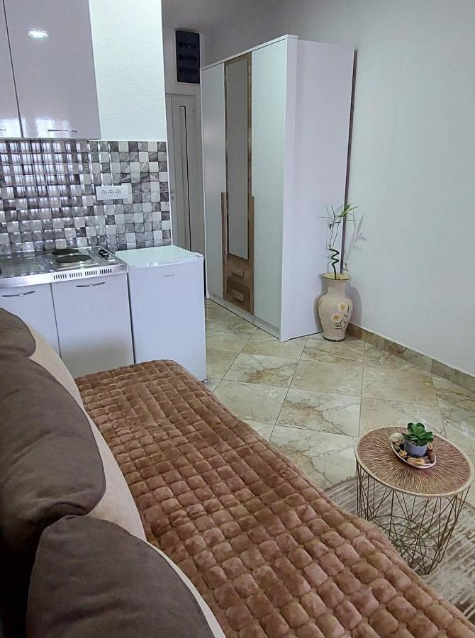 Apartmani Jovan Ulcinj Buitenkant foto