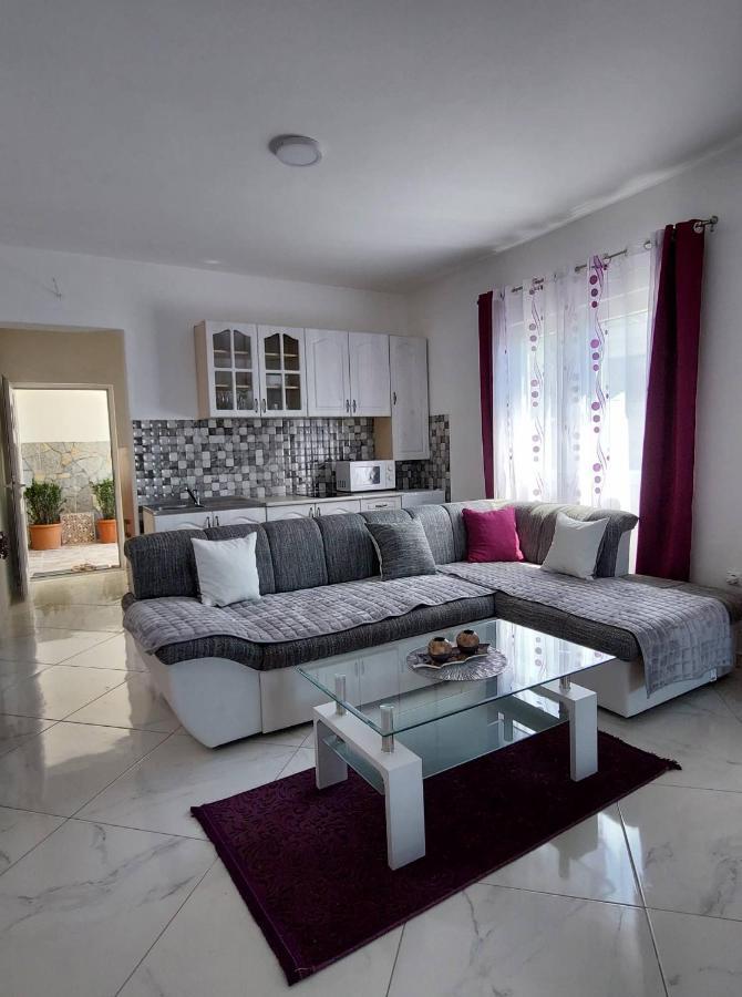 Apartmani Jovan Ulcinj Buitenkant foto