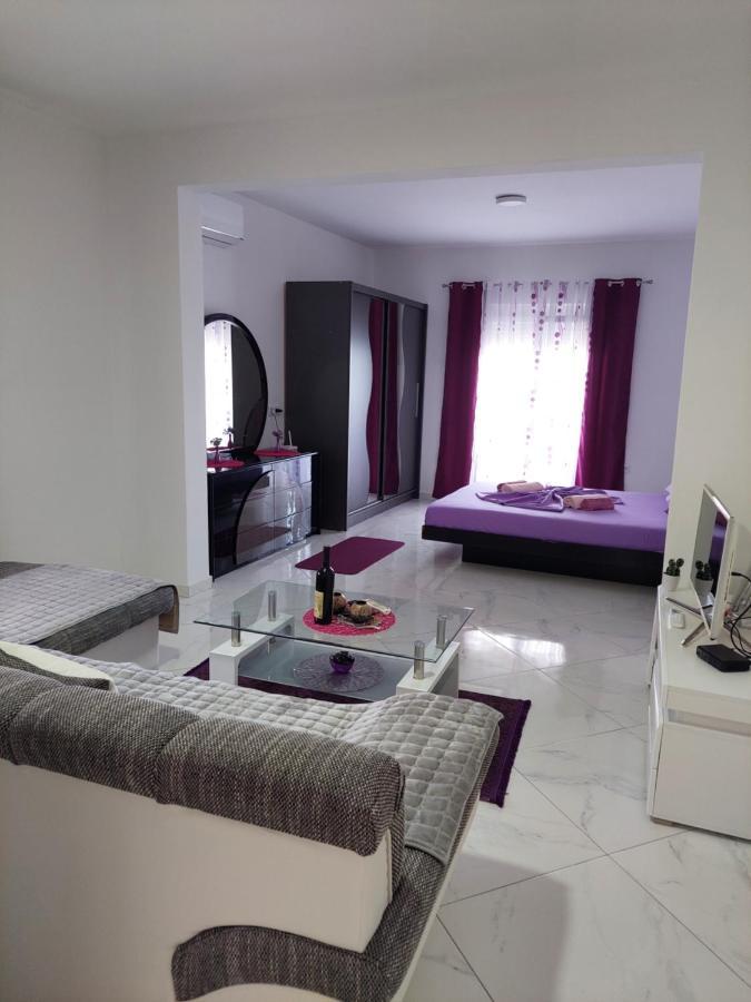 Apartmani Jovan Ulcinj Buitenkant foto