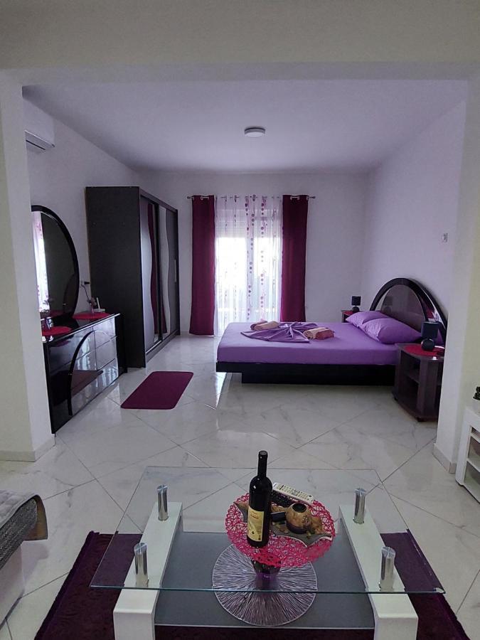 Apartmani Jovan Ulcinj Buitenkant foto