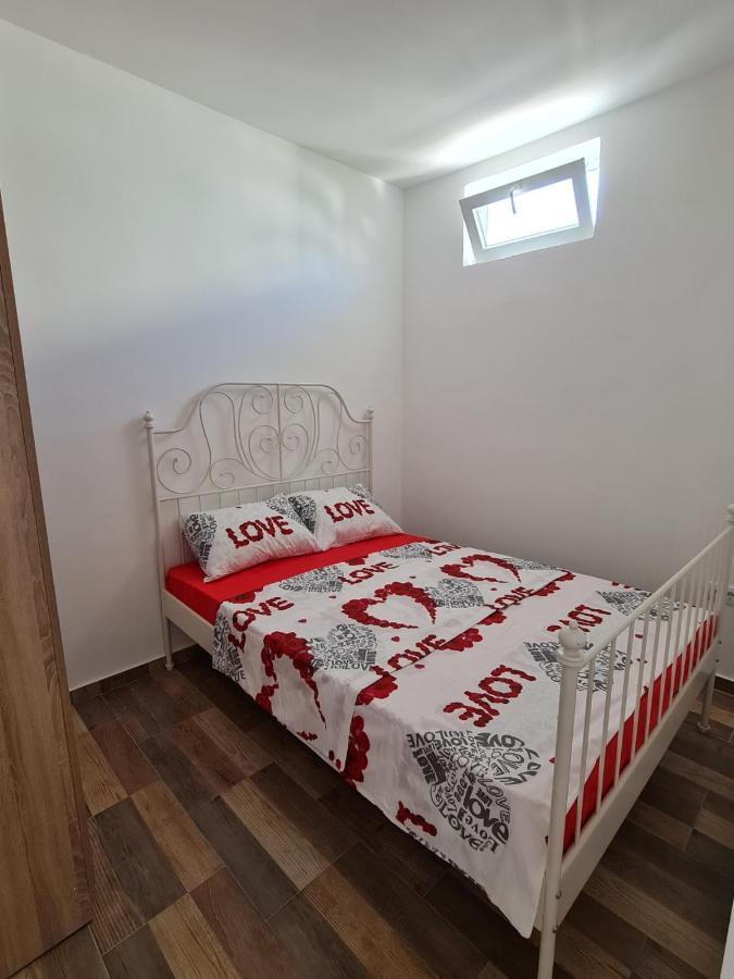 Apartmani Jovan Ulcinj Buitenkant foto