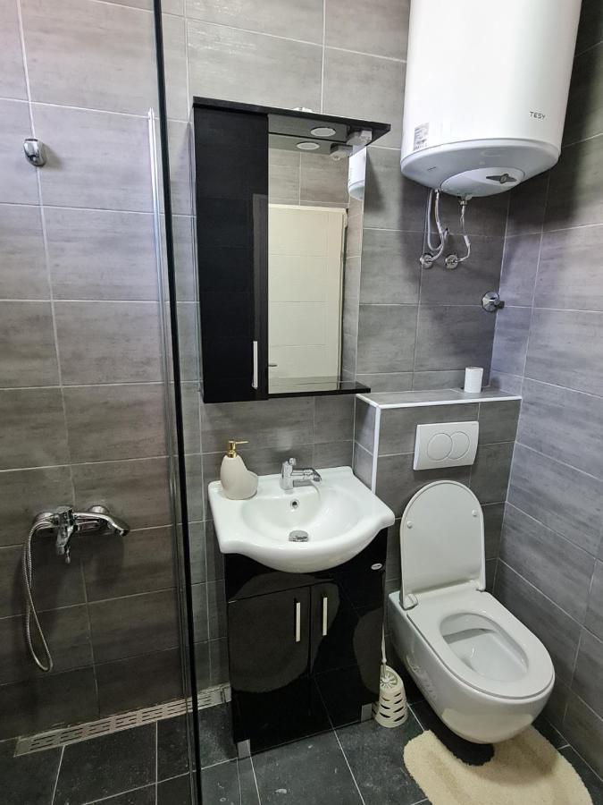 Apartmani Jovan Ulcinj Buitenkant foto