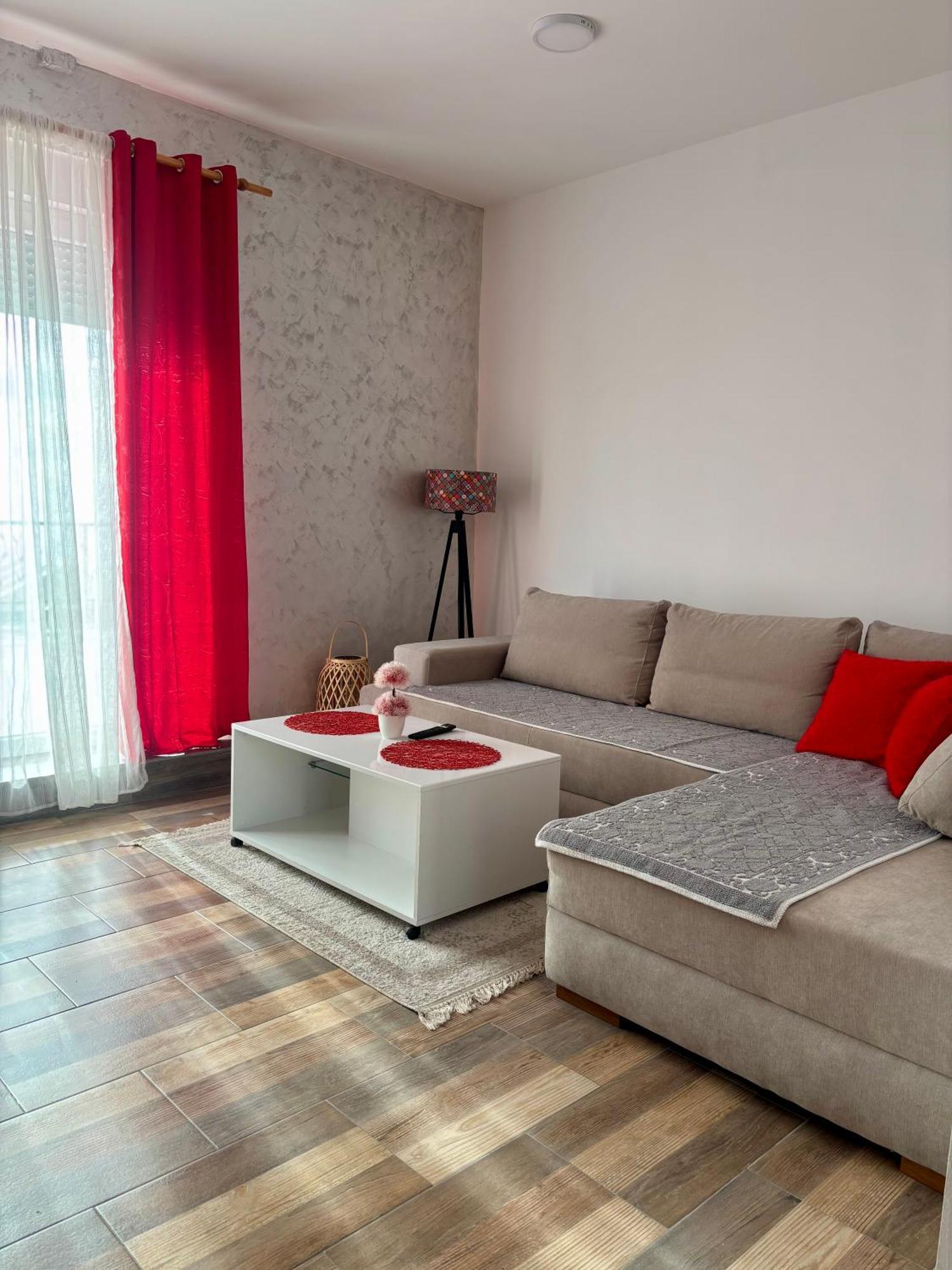 Apartmani Jovan Ulcinj Buitenkant foto