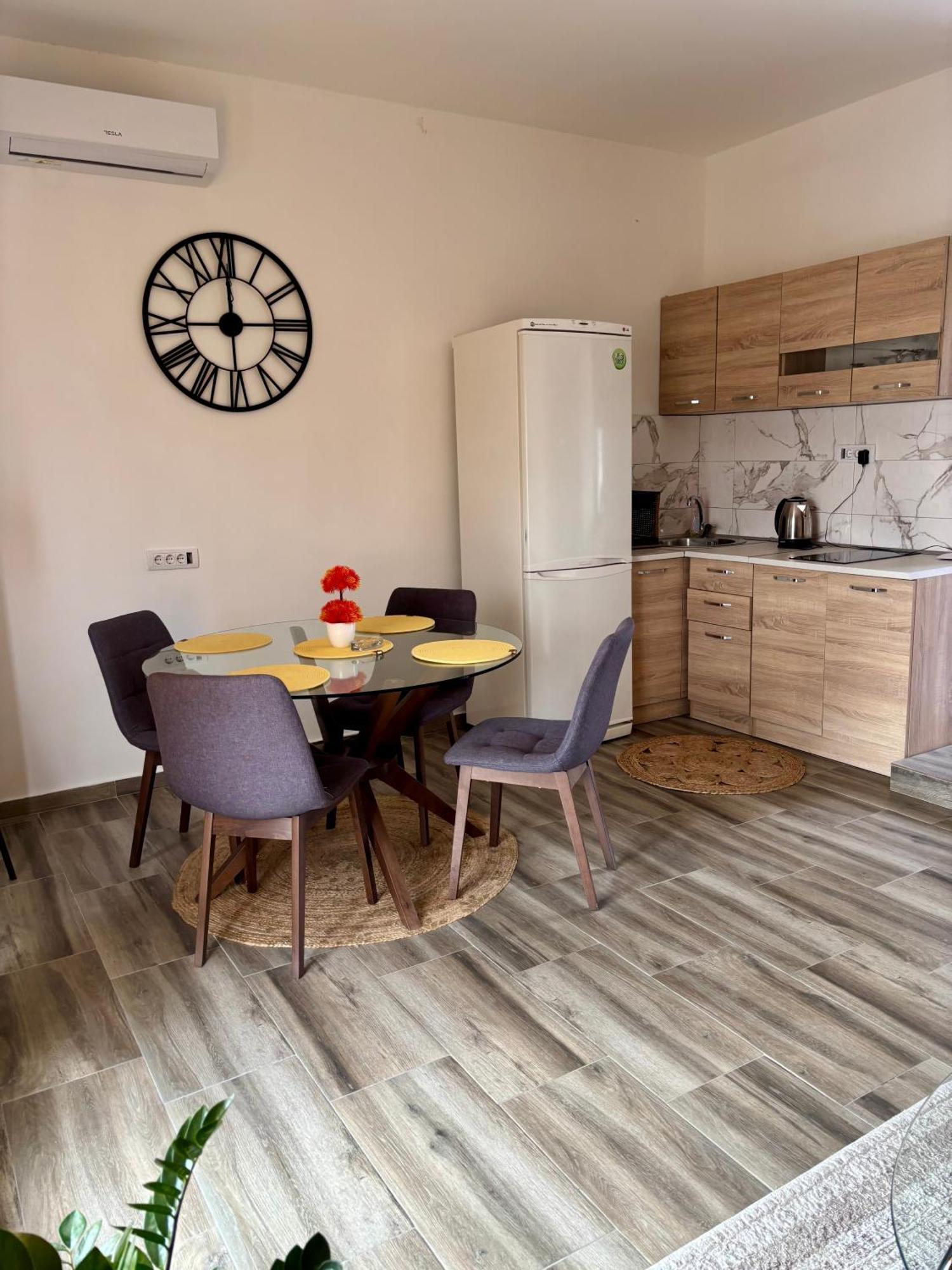 Apartmani Jovan Ulcinj Buitenkant foto
